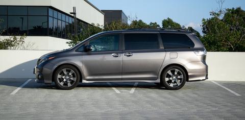 Toyota Sienna 2016