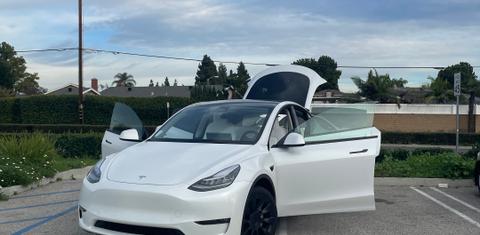 Tesla Model Y 2023