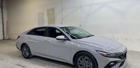 Hyundai Elantra 2025
