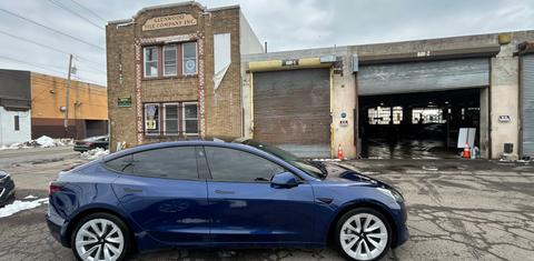Tesla Model 3 2022