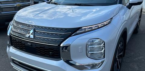 Mitsubishi Outlander 2022