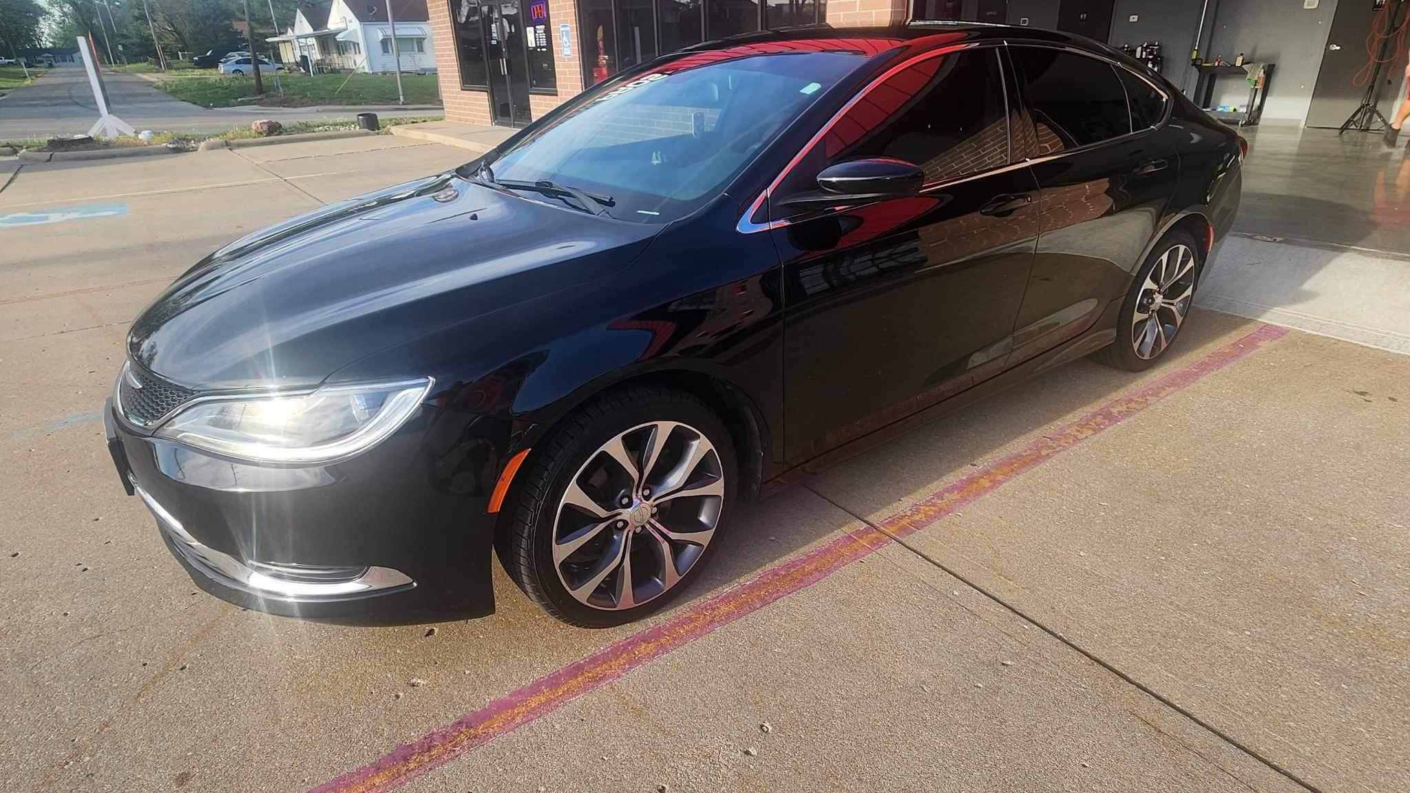Chrysler 200 2015 in Kansas City, MO