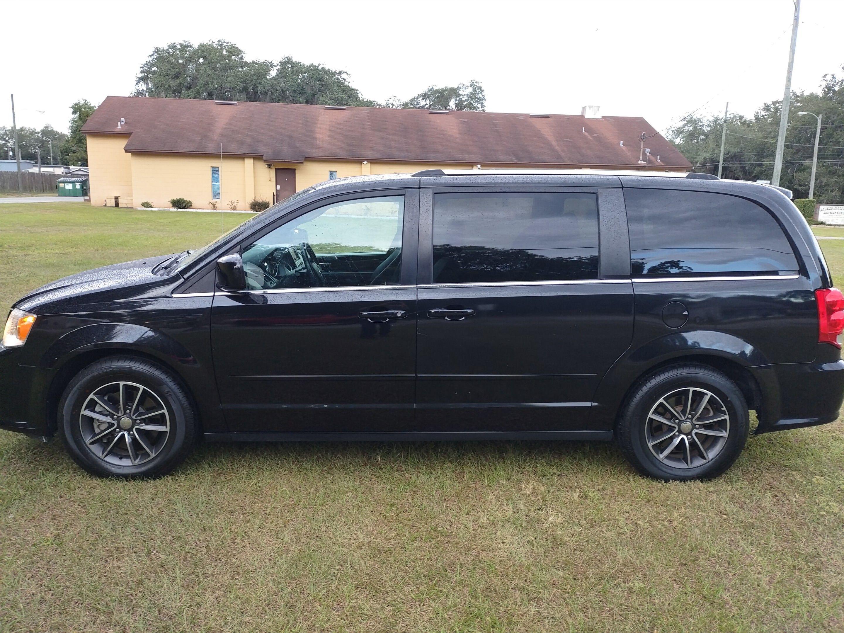 Dodge Grand Caravan 2017 in Kissimmee, FL