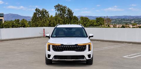 Kia Carnival Hybrid 2026