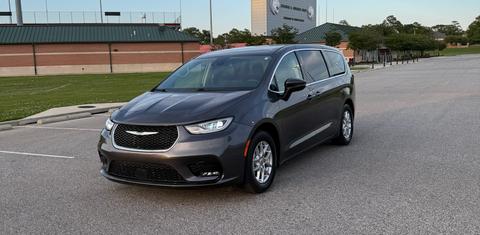 Chrysler Pacifica 2023