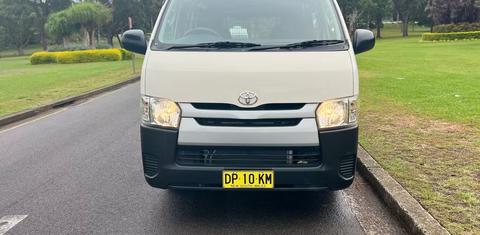 Toyota HIACE 2014