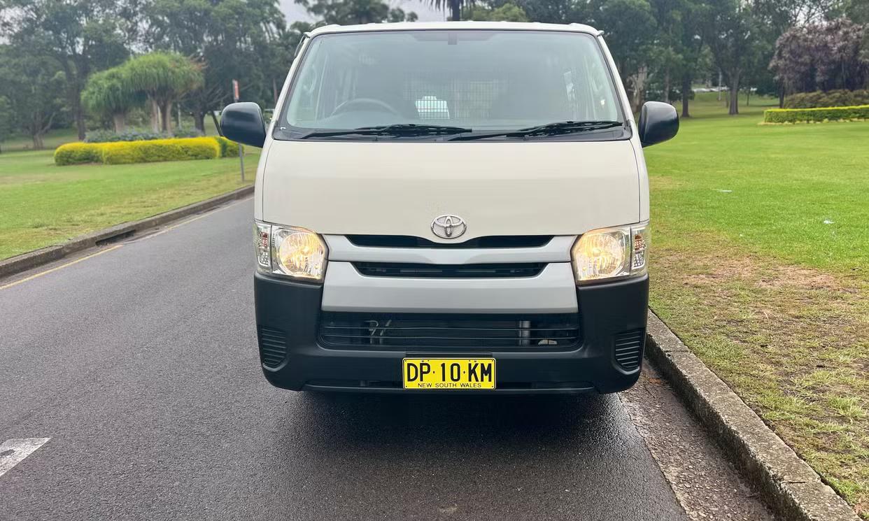 Toyota HIACE 2014 in Chippendale