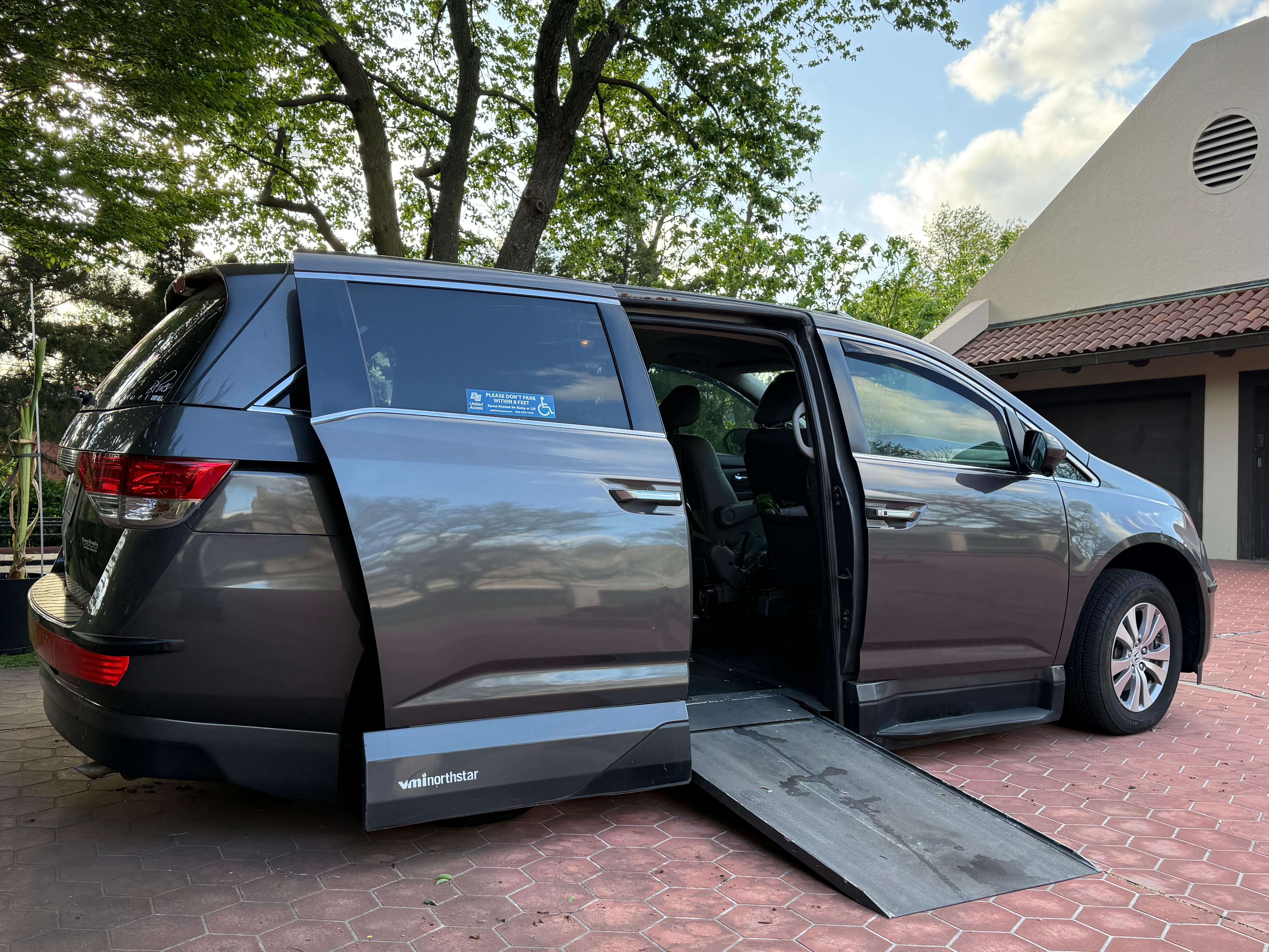 Honda Odyssey 2015 in Kansas City, MO
