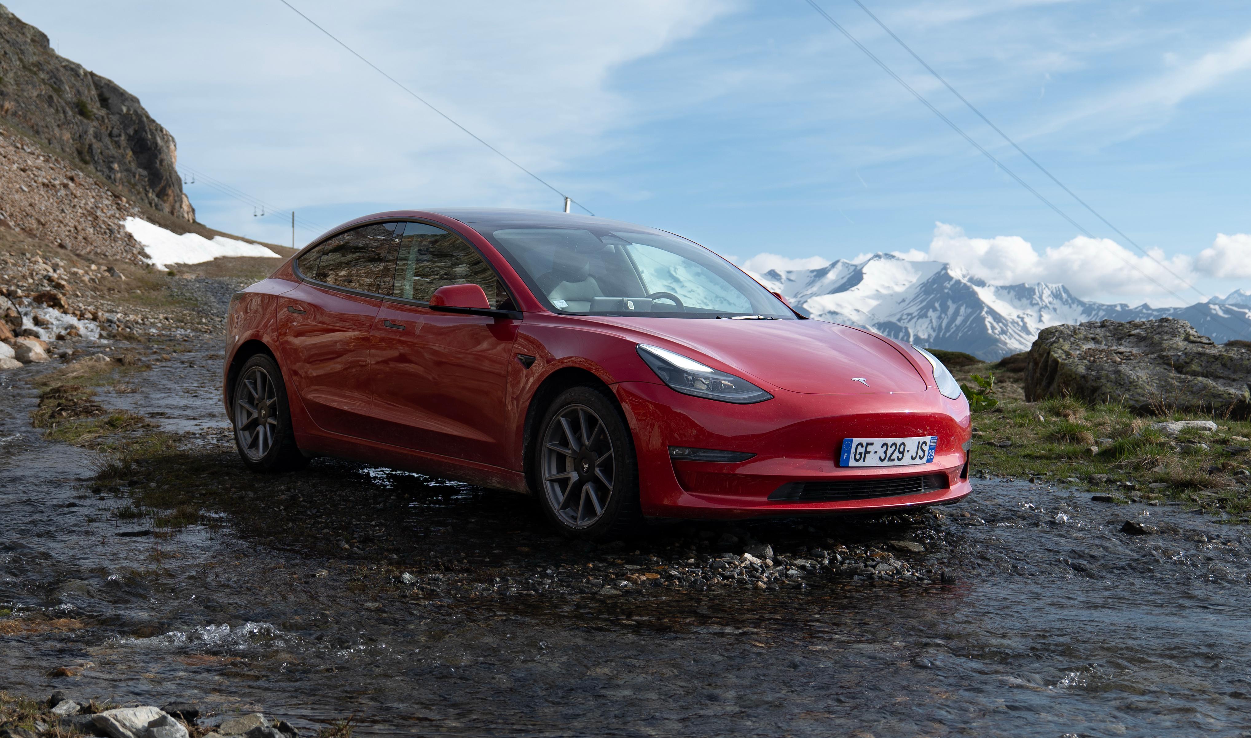 Tesla MODEL 3 2022 à Grenoble