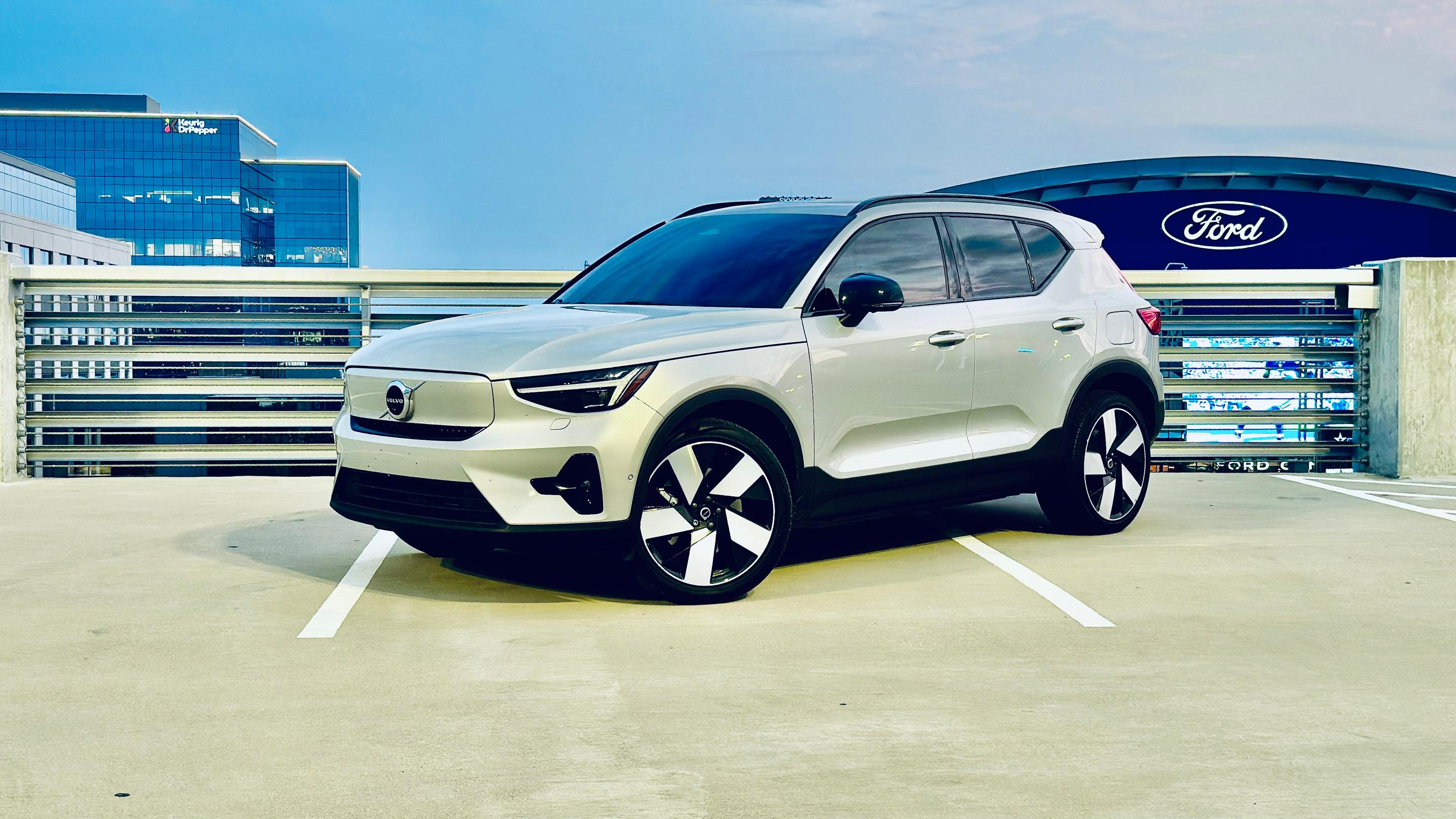 Volvo XC40 Recharge Pure Electric 2023 in 