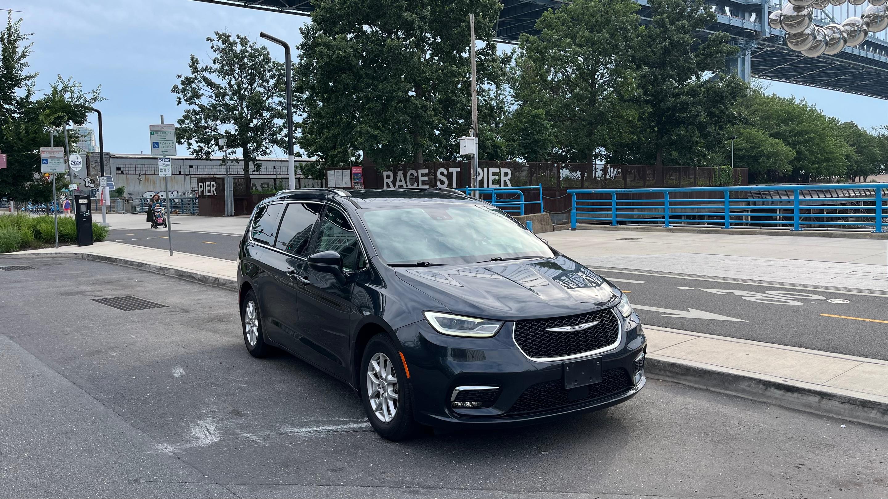 Chrysler Pacifica 2021 in Philadelphia, PA