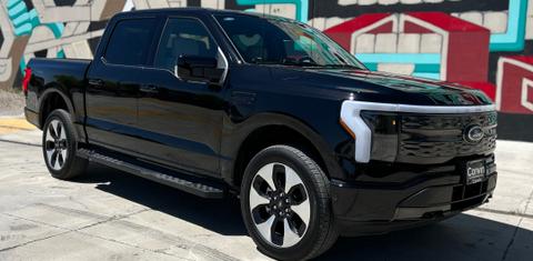 Ford F-150 Lightning 2023