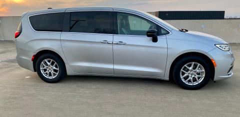 Chrysler Pacifica 2024