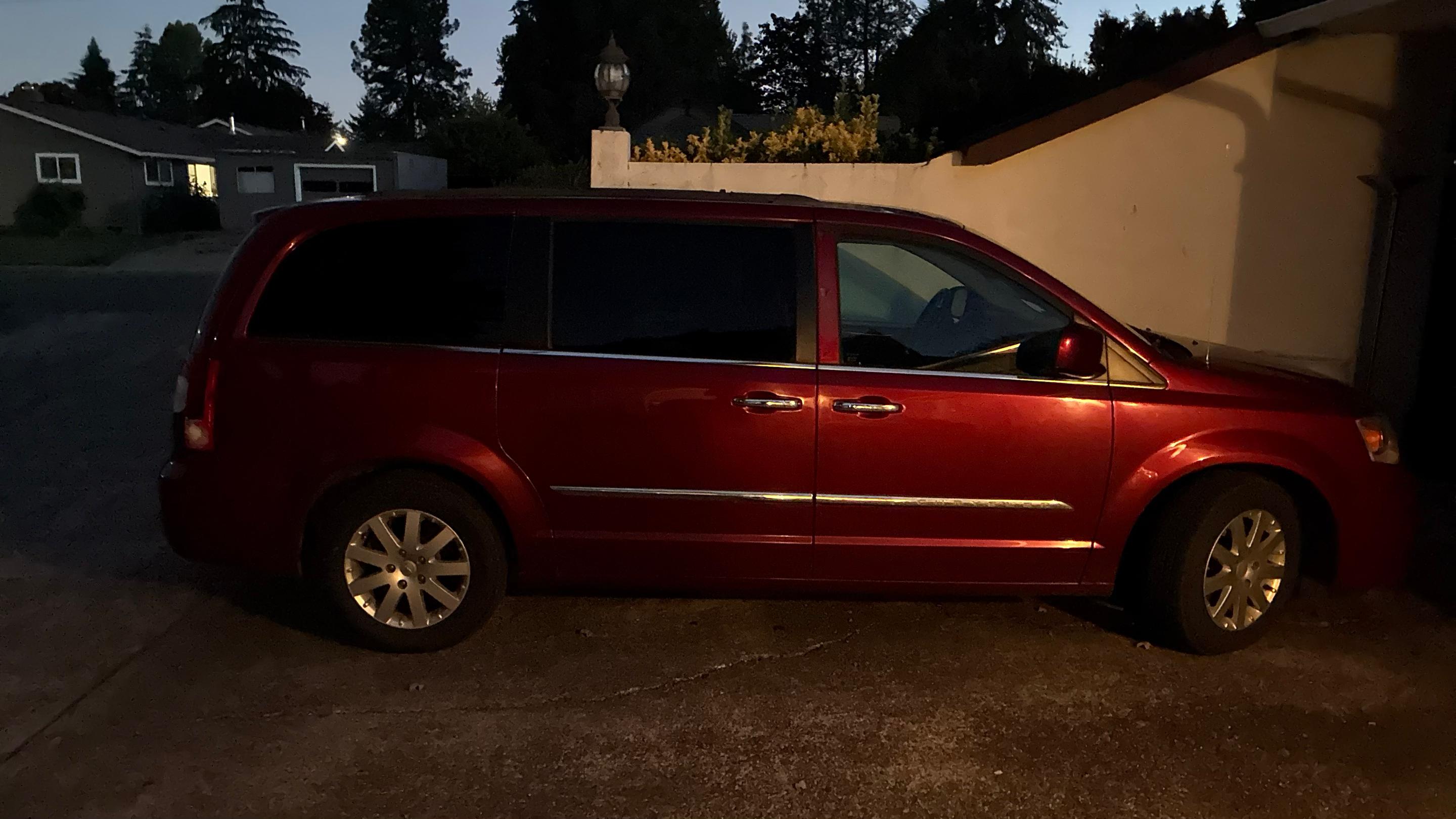 Chrysler Town & Country 2015 in Monmouth, OR