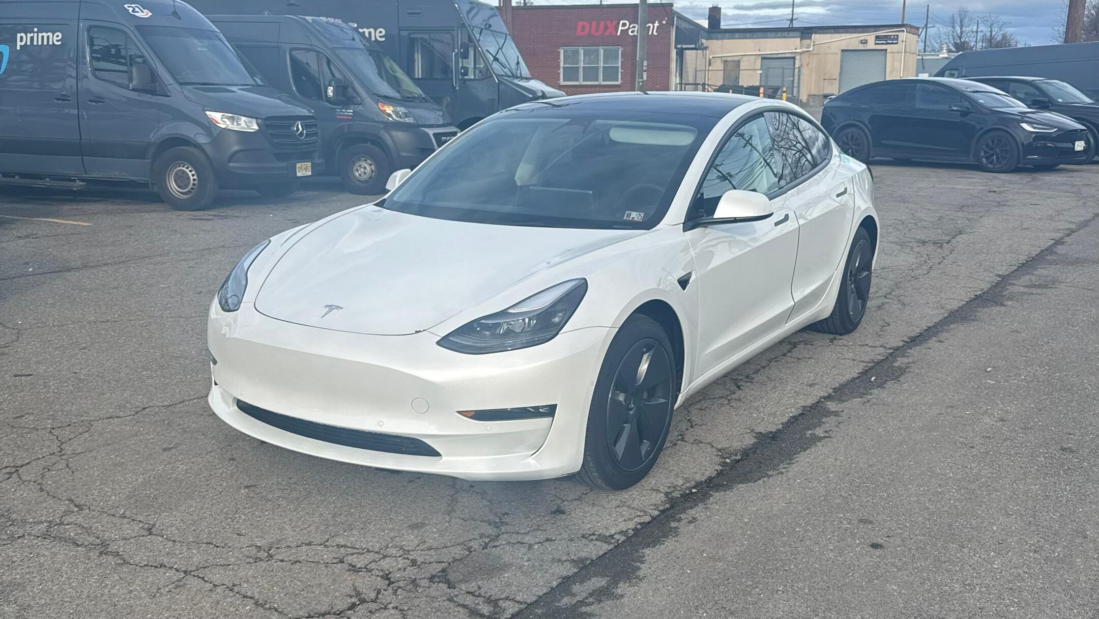 Tesla Model 3 2022 in 
