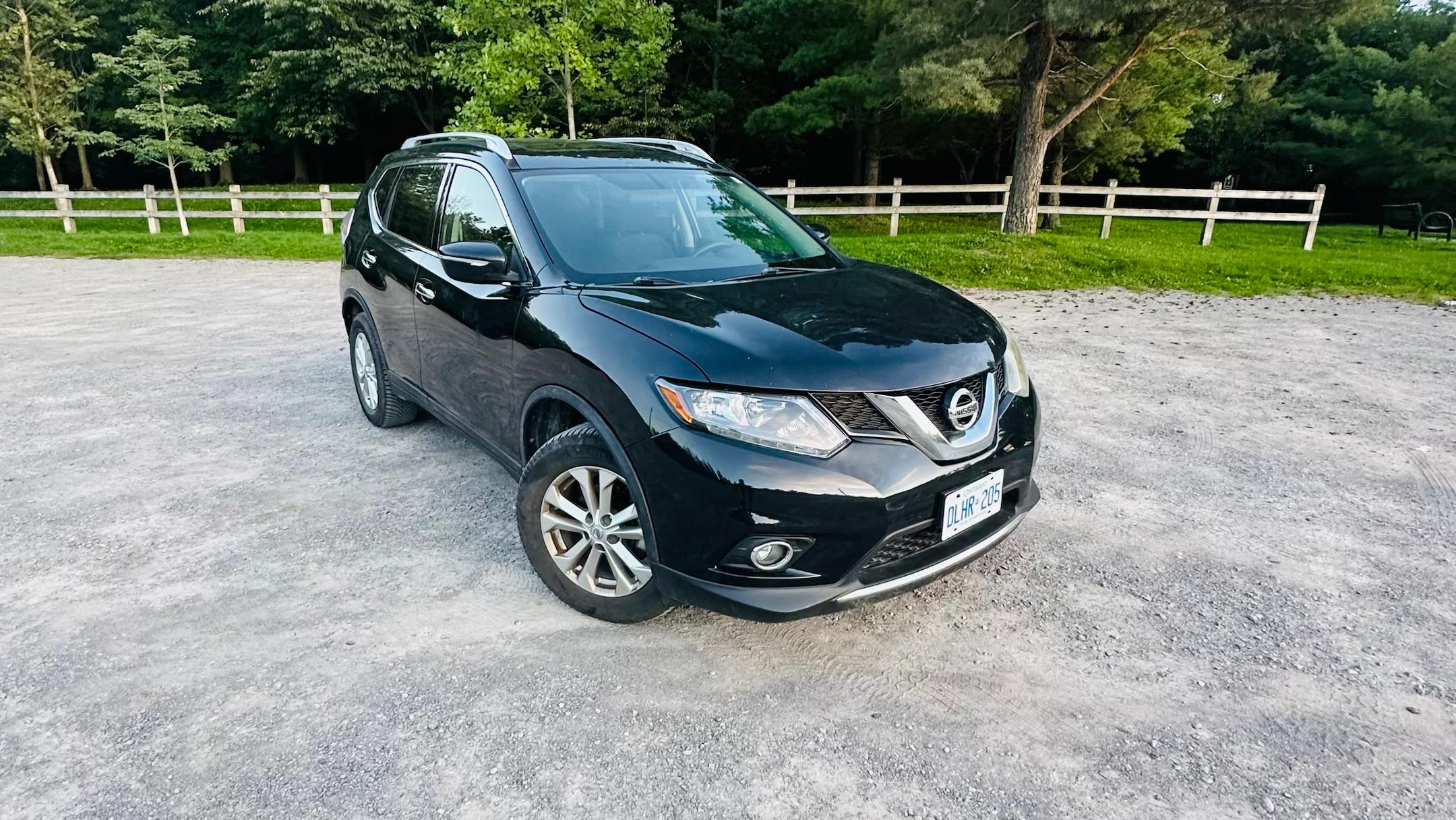 Nissan Rogue 2016 in Richmond Hill, ON