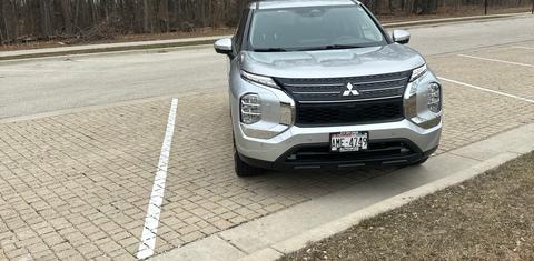 Mitsubishi Outlander 2024