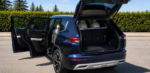 Mitsubishi Outlander Plug-In Hybrid 2025
