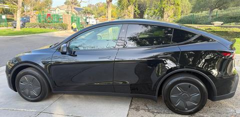 Tesla Model Y 2026