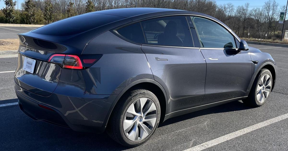 Tesla Model Y 2023 rental in Lutz, FL by Randal B. Turo