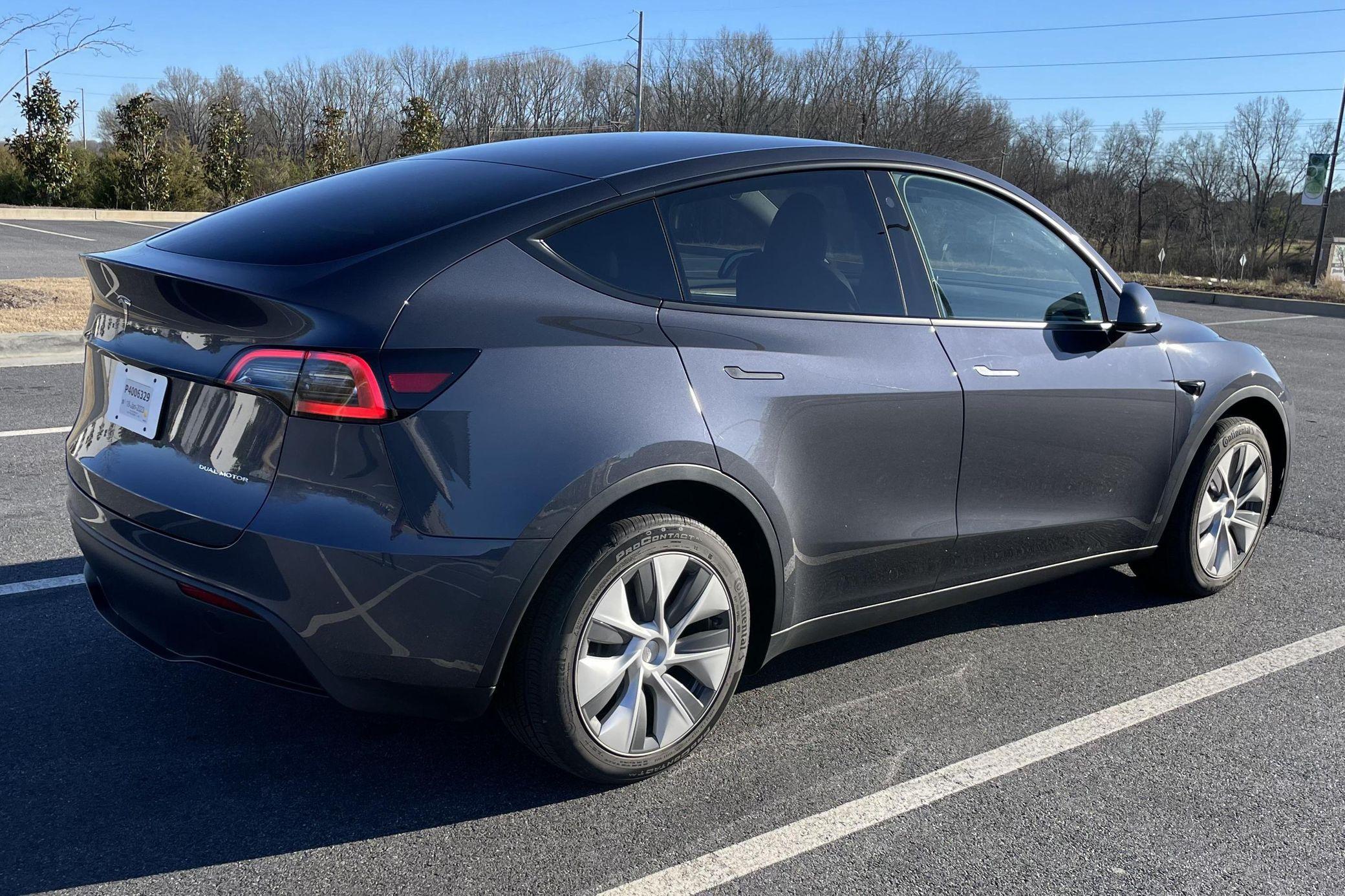 Tesla Model Y 2023 in Wesley Chapel, FL