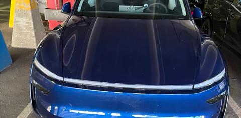 Tesla Model Y 2026