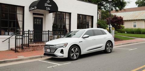 Audi Q8 e-tron 2024