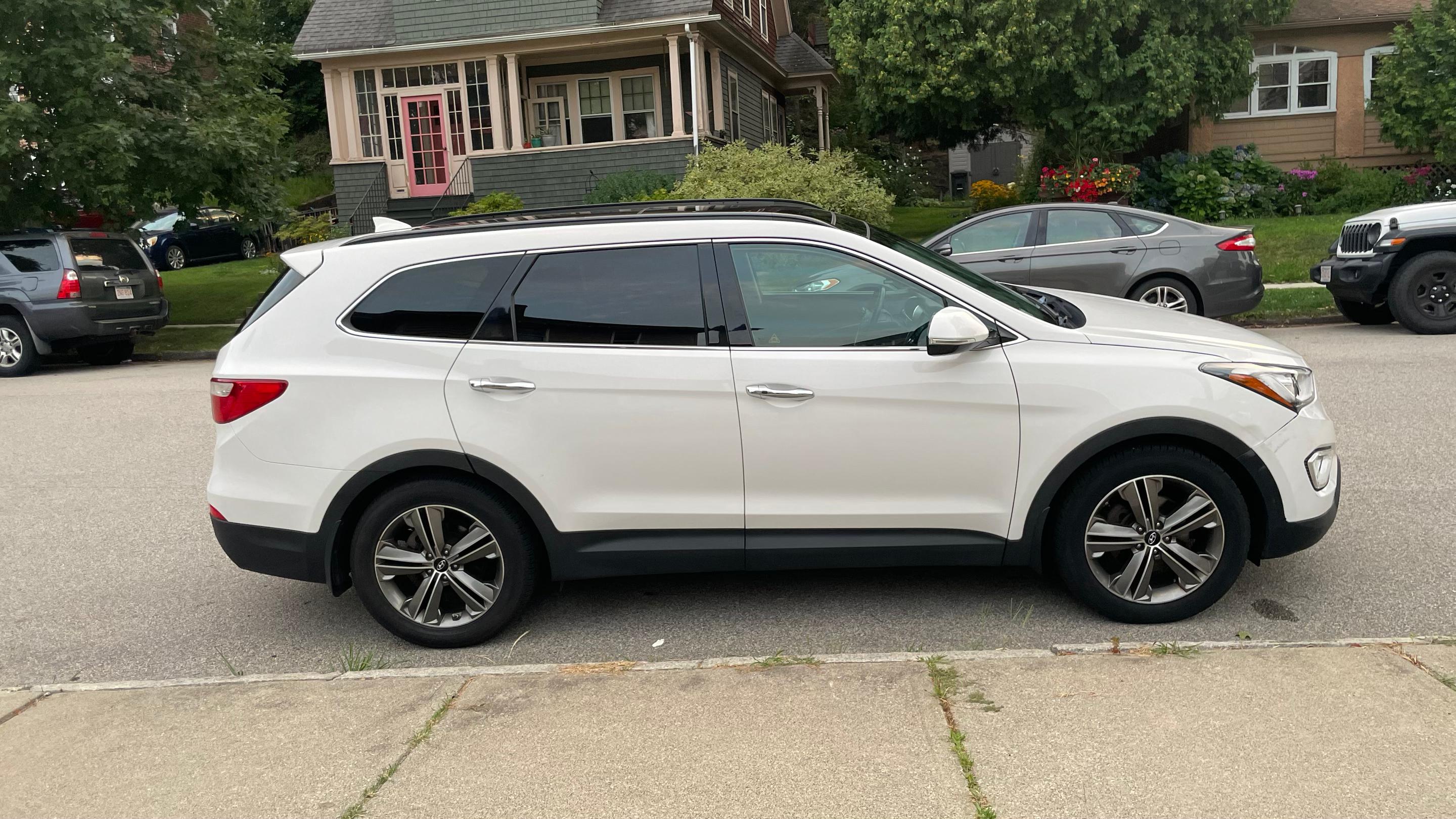 Hyundai Santa Fe 2014 in 