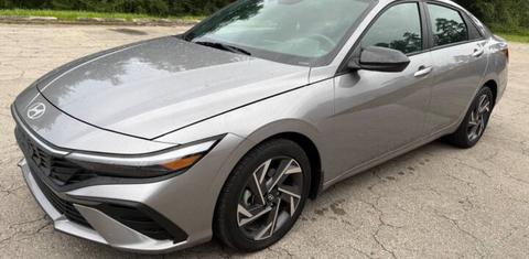 Hyundai Elantra 2025