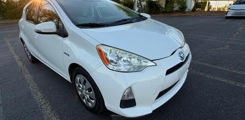 Toyota Prius c 2014