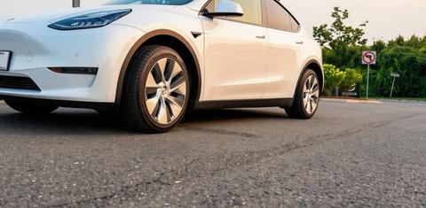Tesla Model Y 2020
