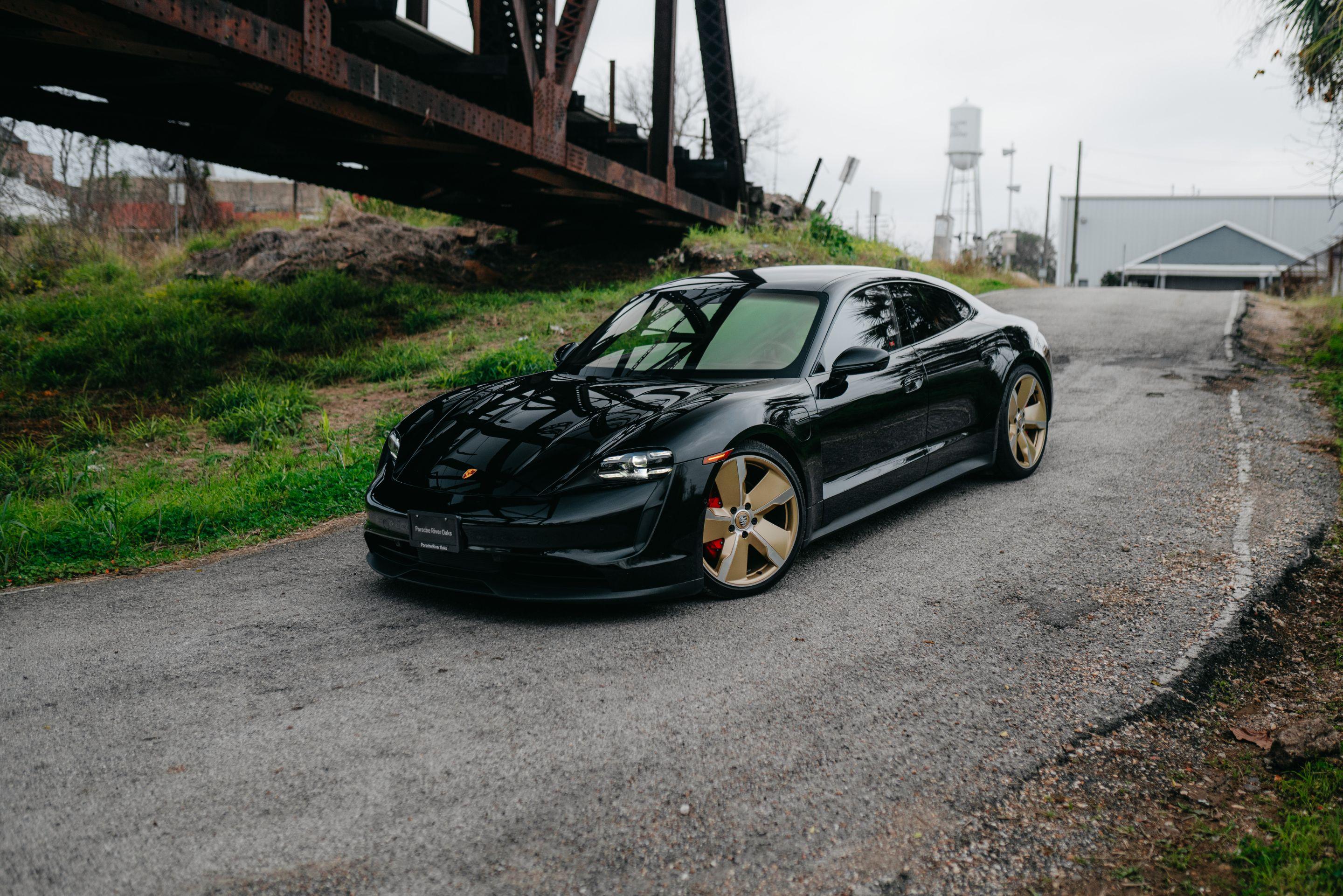 Porsche Taycan 2020 in Houston, TX