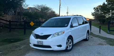Toyota Sienna 2013