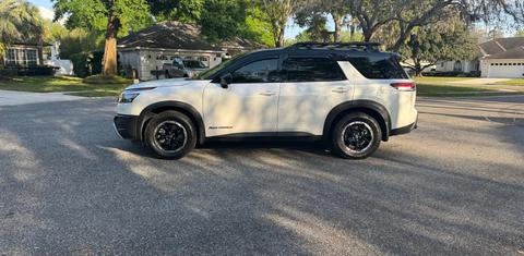 Nissan Pathfinder 2025
