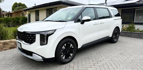Kia CARNIVAL 2025