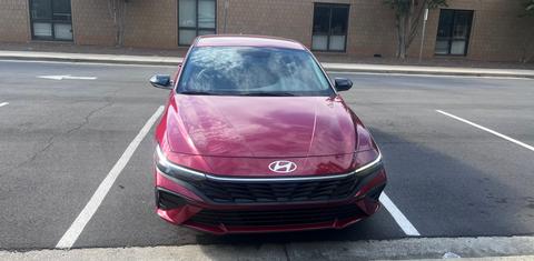 Hyundai Elantra 2025