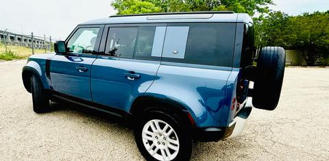 Land Rover Defender 2022