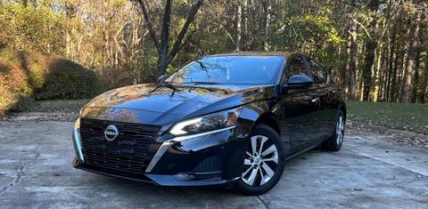 Nissan Altima 2024