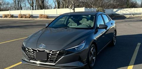Hyundai Elantra 2023