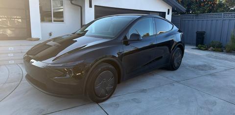 Tesla Model Y 2026