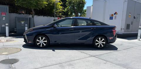 Toyota Mirai 2016