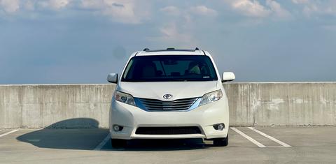 Toyota Sienna 2012