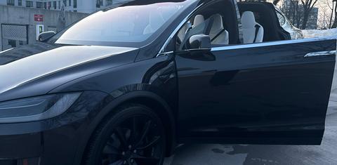 Tesla Model X 2018