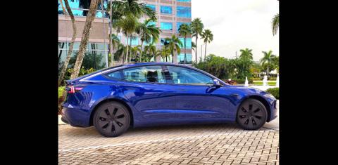 Tesla Model 3 2025