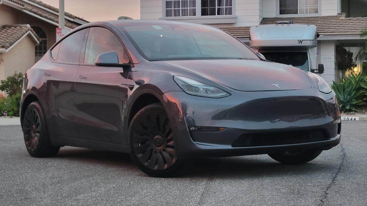 Tesla Model Y 2023 in Carlsbad, CA