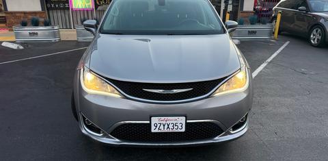 Chrysler Pacifica 2017