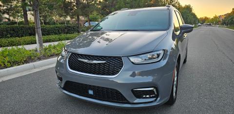 Chrysler Pacifica 2022