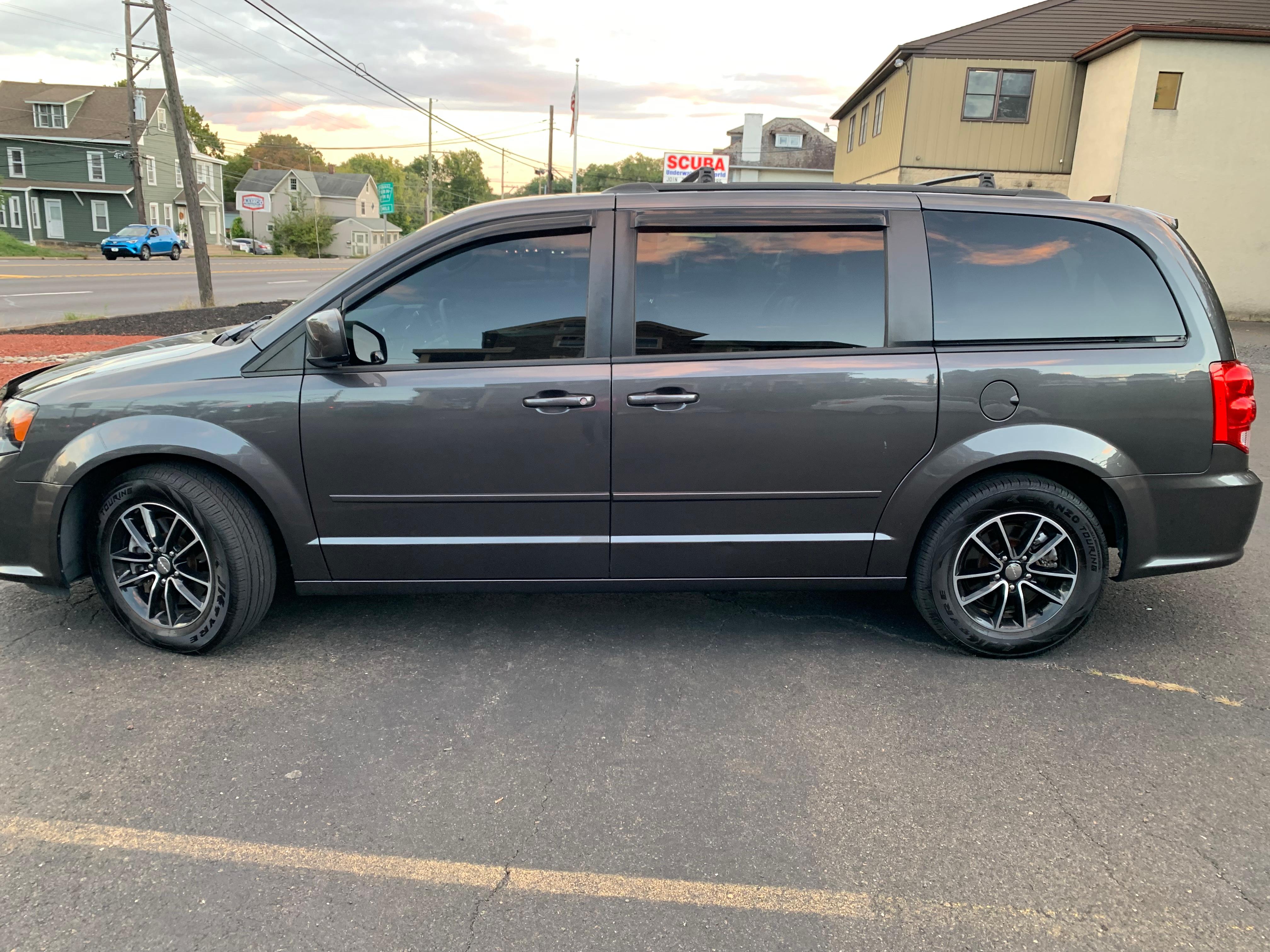 Dodge Grand Caravan 2016 in 