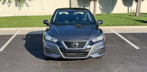 Nissan Versa 2021
