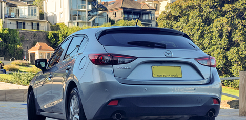Mazda MAZDA3 2015
